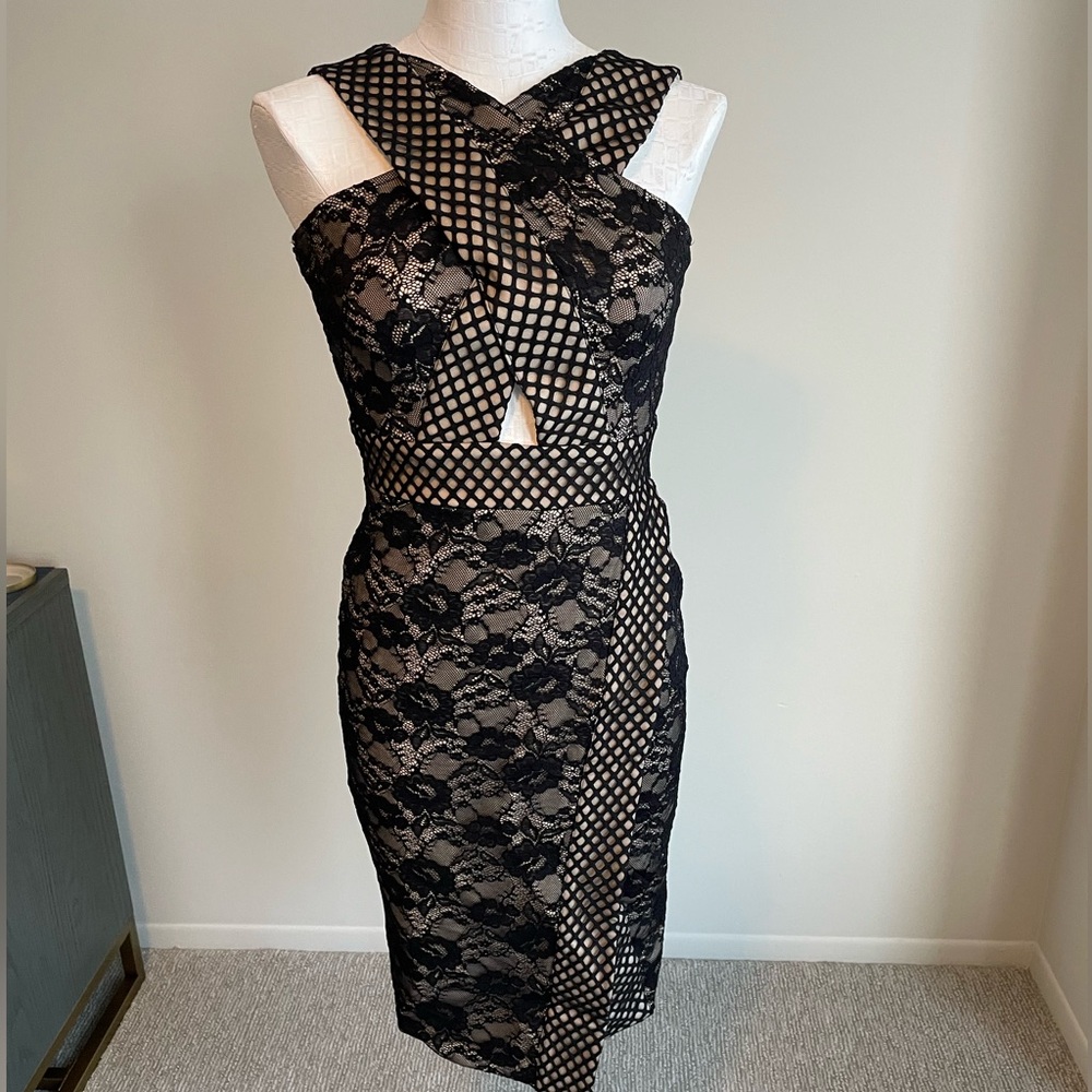 (S) NWT BEBE Elegant Black and Nude Lace Peakaboo Halter Dress